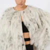 Abrigo corto con pétalos de organza estampada, gris perla Abrigo corto con pétalos de organza estampada, gris perla