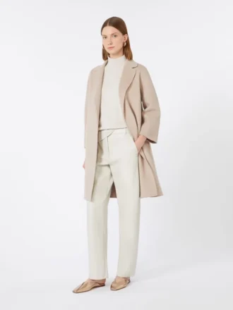 Abrigo corto de lana, rosa beige