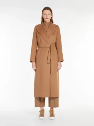 Abrigo cruzado de lana, color camel