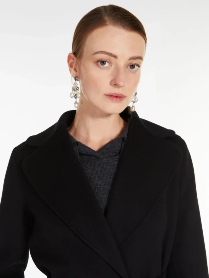 Abrigo cruzado de lana, negro Abrigo cruzado de lana, negro