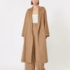 Abrigo icónico Ludmilla, color camel Abrigo icónico Ludmilla, color camel