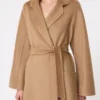 Abrigo icónico Ludmilla, color camel Abrigo icónico Ludmilla, color camel