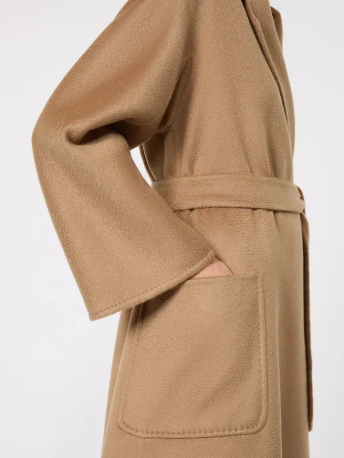 Abrigo icónico Ludmilla, color camel Abrigo icónico Ludmilla, color camel