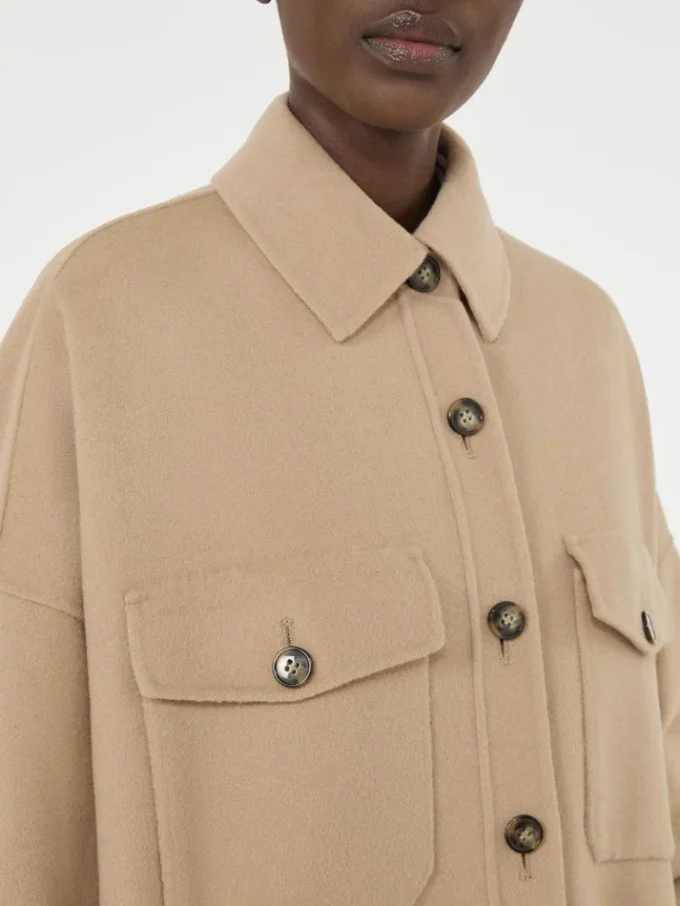 Abrigo oversize de mezcla de lana, color camel