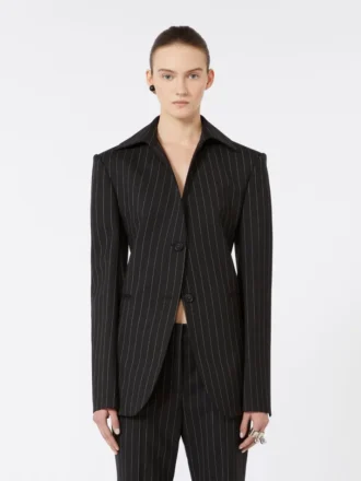 Blazer de gabardina elástica de corte entallado, negro