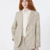 Blazer de seersucker de algodón y lino, color arena Blazer de seersucker de algodón y lino, color arena