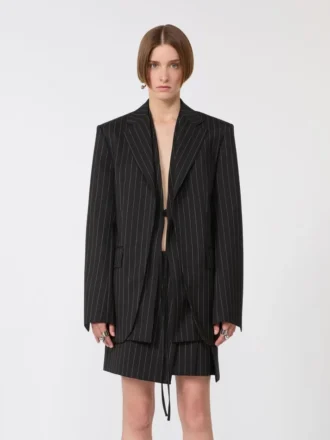 Blazer entallado de gabardina a rayas, negro