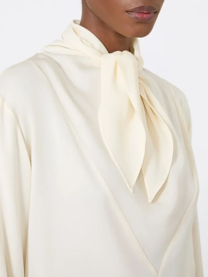 Blusa de charmeuse de seda, marfil