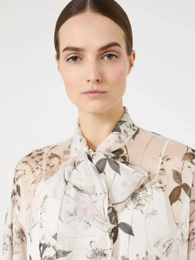 Blusa de gasa estampada, blanca