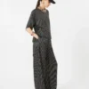 Pantalones anchos de seda estampada, negro y blanco Pantalones anchos de seda estampada, negro y blanco