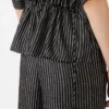 Blusa de seda estampada, negro y blanco Blusa de seda estampada, negro y blanco