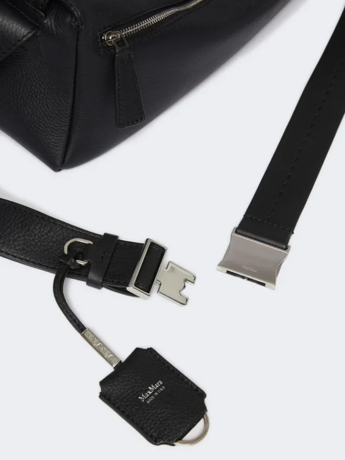 Bolso de hombro pequeño de piel, negro Bolso de hombro pequeño de piel, negro