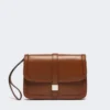 Bolso de mano de piel lisa, color tabaco Bolso de mano de piel lisa, color tabaco