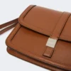 Bolso de mano de piel lisa, color tabaco Bolso de mano de piel lisa, color tabaco