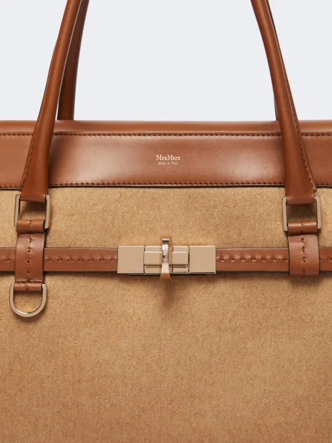 Bolso de mano en color camel y piel, camel Bolso de mano en color camel y piel, camel