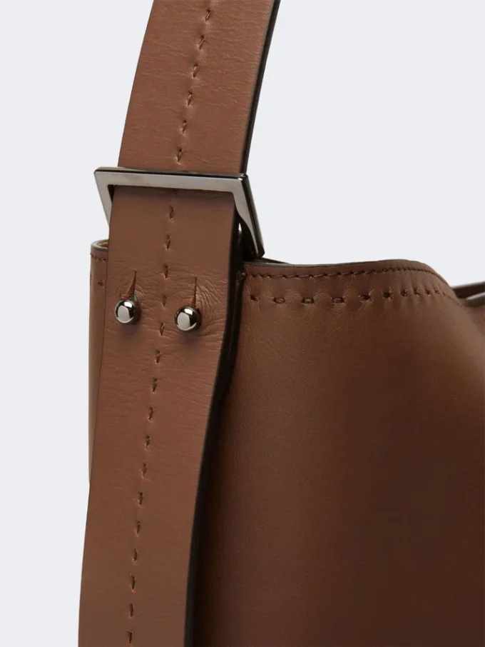 – Bolso de piel Archetipo mediano, marrón – Bolso de piel Archetipo mediano, marrón