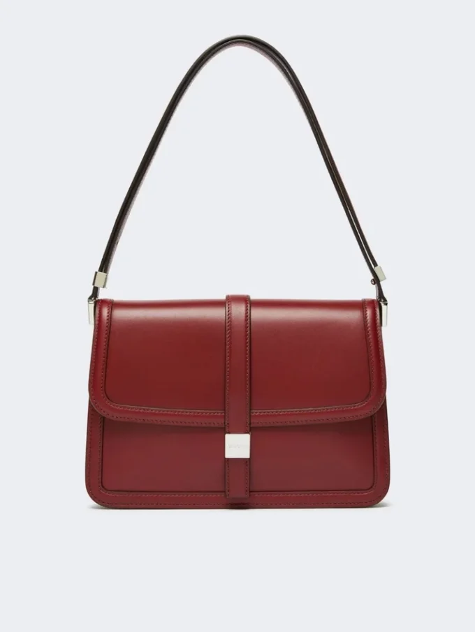 Bolso de piel natural, color burdeos Bolso de piel natural, color burdeos