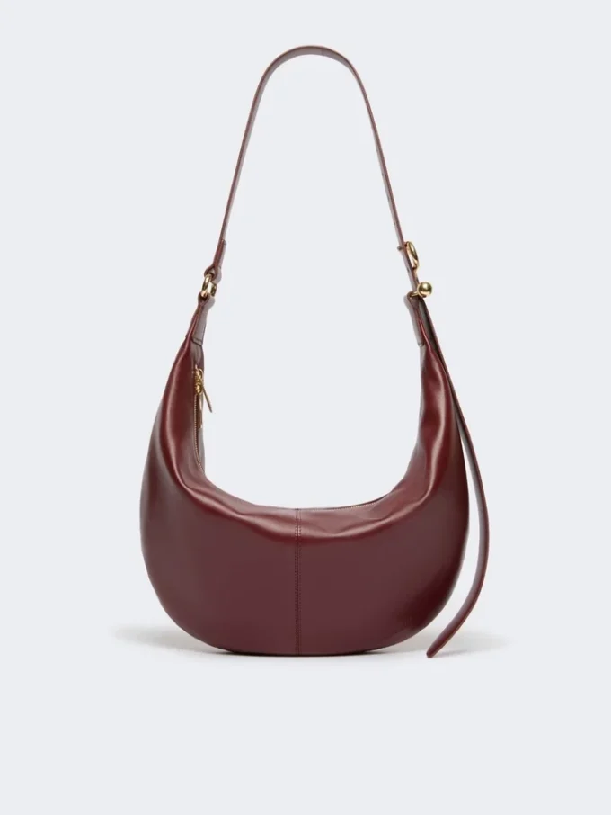 Bolso hobo de piel napa, color burdeos Bolso hobo de piel napa, color burdeos