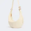 Bolso hobo de piel napa, color vainilla Bolso hobo de piel napa, color vainilla