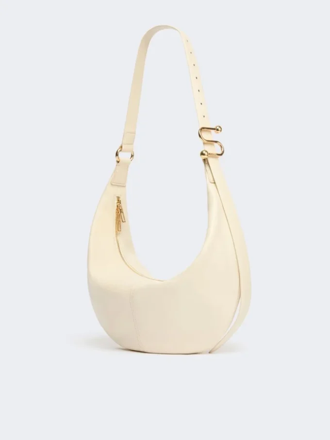 Bolso hobo de piel napa, color vainilla Bolso hobo de piel napa, color vainilla