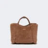 Bolso marino extrapequeño de tejido teddy, color camel Bolso marino extrapequeño de tejido teddy, color camel