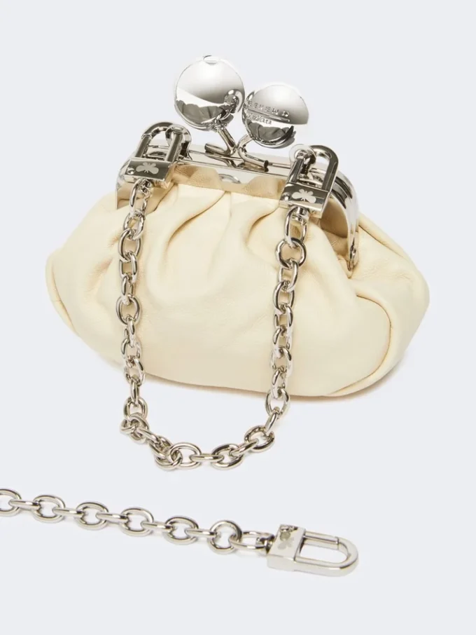 Bolso Nano Pasticcino de piel de oveja napa, color marfil Bolso Nano Pasticcino de piel de oveja napa, color marfil