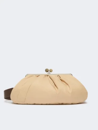 Bolso Pasticcino extragrande acolchado de gabardina técnica, beige