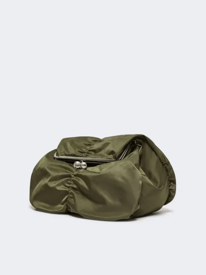 Bolso Pasticcino extragrande de gabardina técnica, verde salvia Bolso Pasticcino extragrande de gabardina técnica, verde salvia