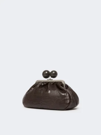 Bolso Pasticcino mediano de piel con estampado de cocodrilo, marrón oscuro Bolso Pasticcino mediano de piel con estampado de cocodrilo, marrón oscuro