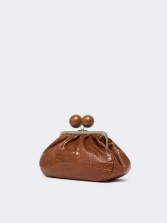 Bolso Pasticcino mediano de piel con estampado de cocodrilo, marrón rojizo Bolso Pasticcino mediano de piel con estampado de cocodrilo, marrón rojizo