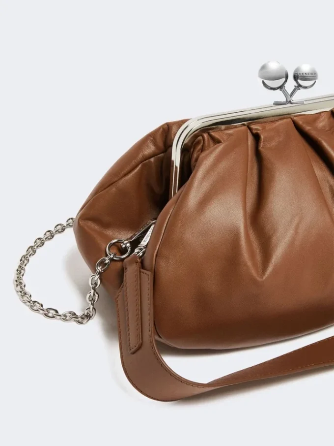 Bolso Pasticcino mediano de piel de oveja, color tabaco Bolso Pasticcino mediano de piel de oveja, color tabaco