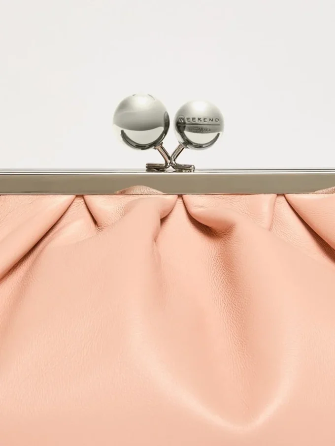 Bolso Pasticcino mediano de piel de oveja, rosa antiguo Bolso Pasticcino mediano de piel de oveja, rosa antiguo