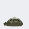 Bolso Pasticcino mediano de piel de oveja, verde oscuro Bolso Pasticcino mediano de piel de oveja, verde oscuro