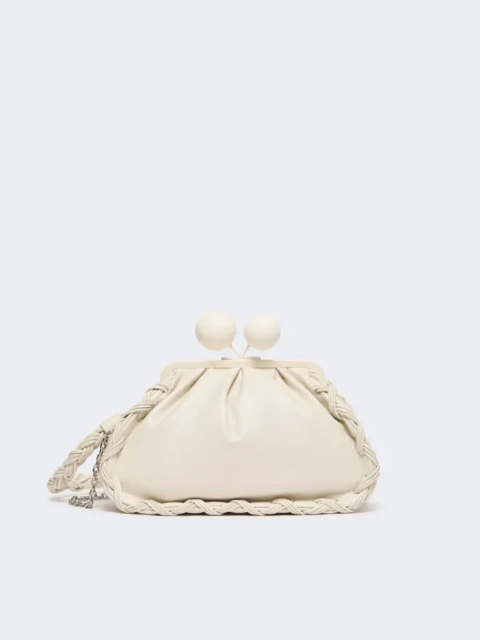 Bolso Pasticcino mediano de piel napa, color marfil Bolso Pasticcino mediano de piel napa, color marfil