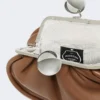 Bolso Pasticcino mediano en piel napa brillante, color tabaco