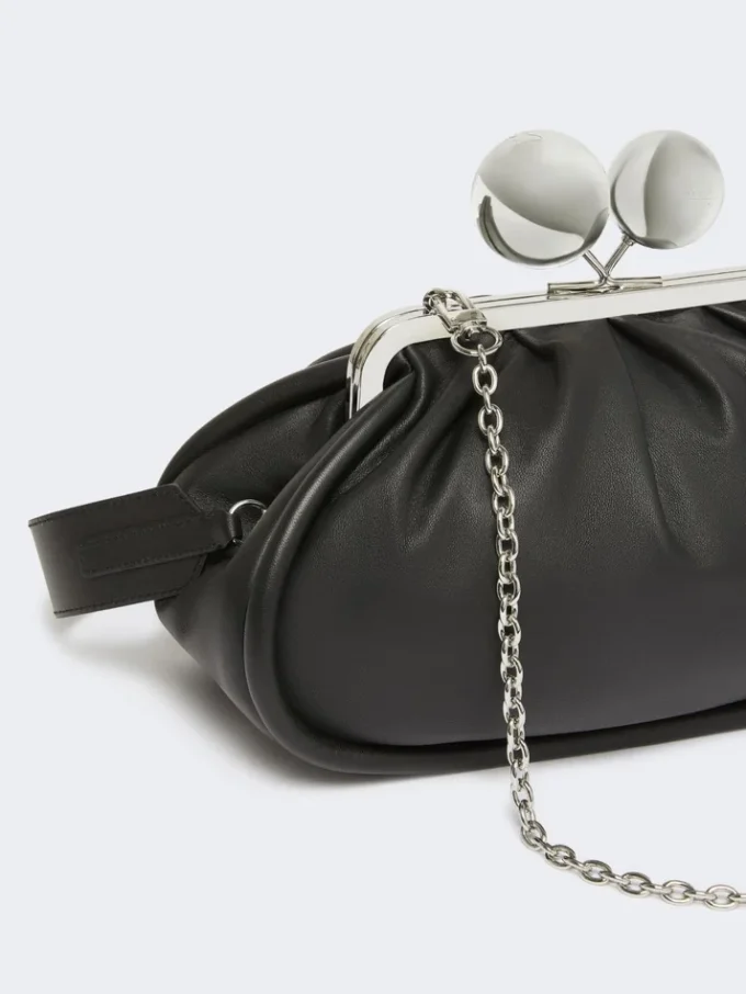 Bolso Pasticcino mediano en piel napa brillante, negro