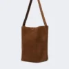 Bolso pequeño Archetipo en piel serraje, marrón oscuro Bolso pequeño Archetipo en piel serraje, marrón oscuro