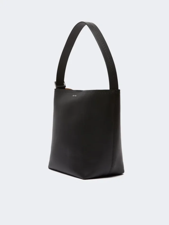 Bolso pequeño de piel Archetipo, negro Bolso pequeño de piel Archetipo, negro