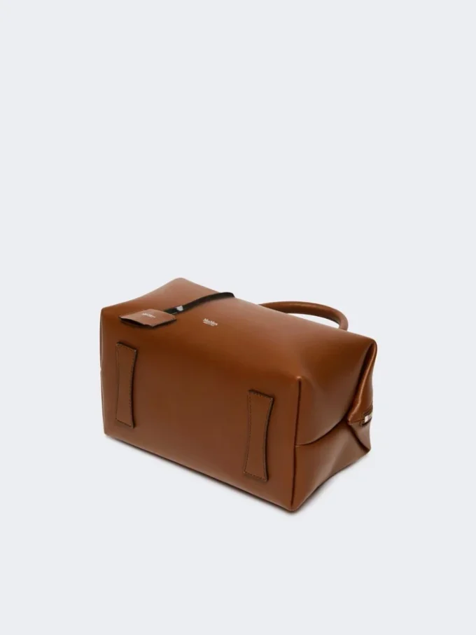 Bolso tipo bombín mediano de piel natural, marrón ámbar