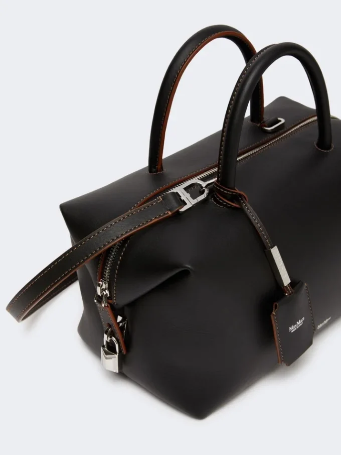 Bolso tipo bombín mediano de piel natural, negro