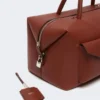 Bolso tipo boston grande de piel con bolsillos, color óxido