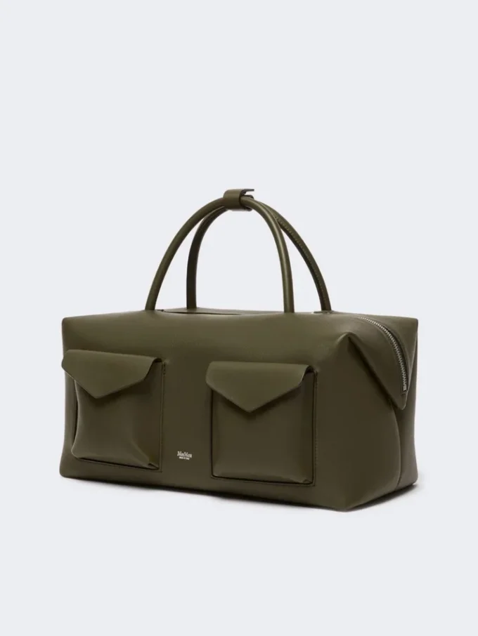 Bolso tipo boston grande de piel con bolsillos, marrón oscuro