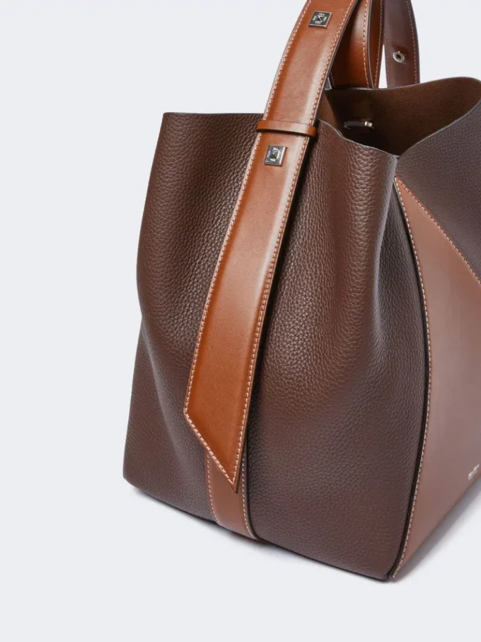 Bolso tipo cubo mediano, color cacao