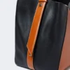 Bolso tipo cubo mediano, color óxido Bolso tipo cubo mediano, color óxido