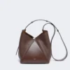 Bolso tipo cubo pequeño, color cacao