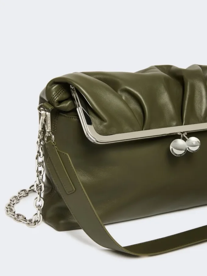 Bolso tipo sobre Pasticcino de napa brillante, verde oscuro Bolso tipo sobre Pasticcino de napa brillante, verde oscuro