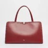 Bolso tote de piel, color burdeos Bolso tote de piel, color burdeos