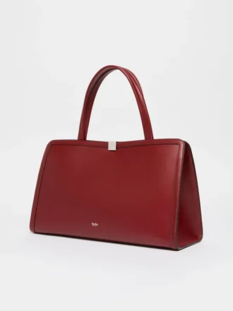 Bolso tote de piel, color burdeos