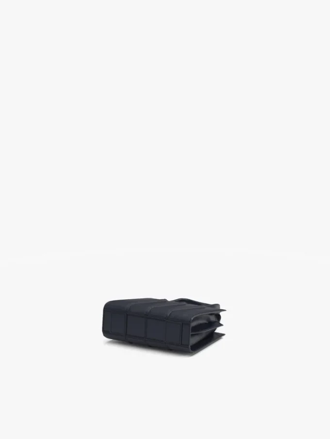 Bolso Whitney 3 de Max Mara – Micro, azul medianoche Bolso Whitney 3 de Max Mara – Micro, azul medianoche