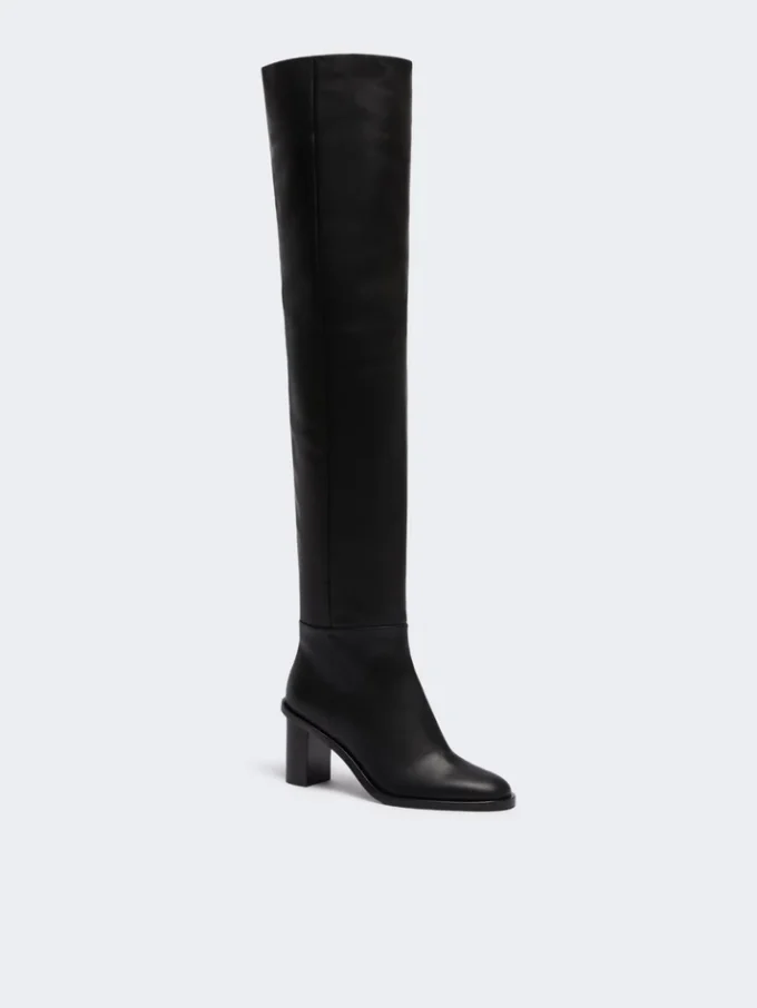 Botas de cuero hasta el muslo, negras Botas de cuero hasta el muslo, negras